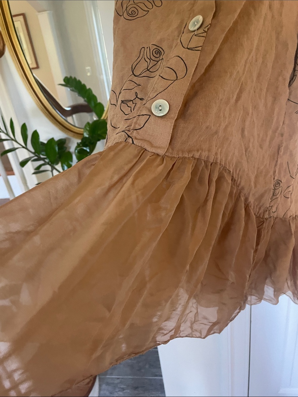 Source Unknown Brown Sleeveless Floral faux Button-Front High-Low Dress - Picture 3 of 9
